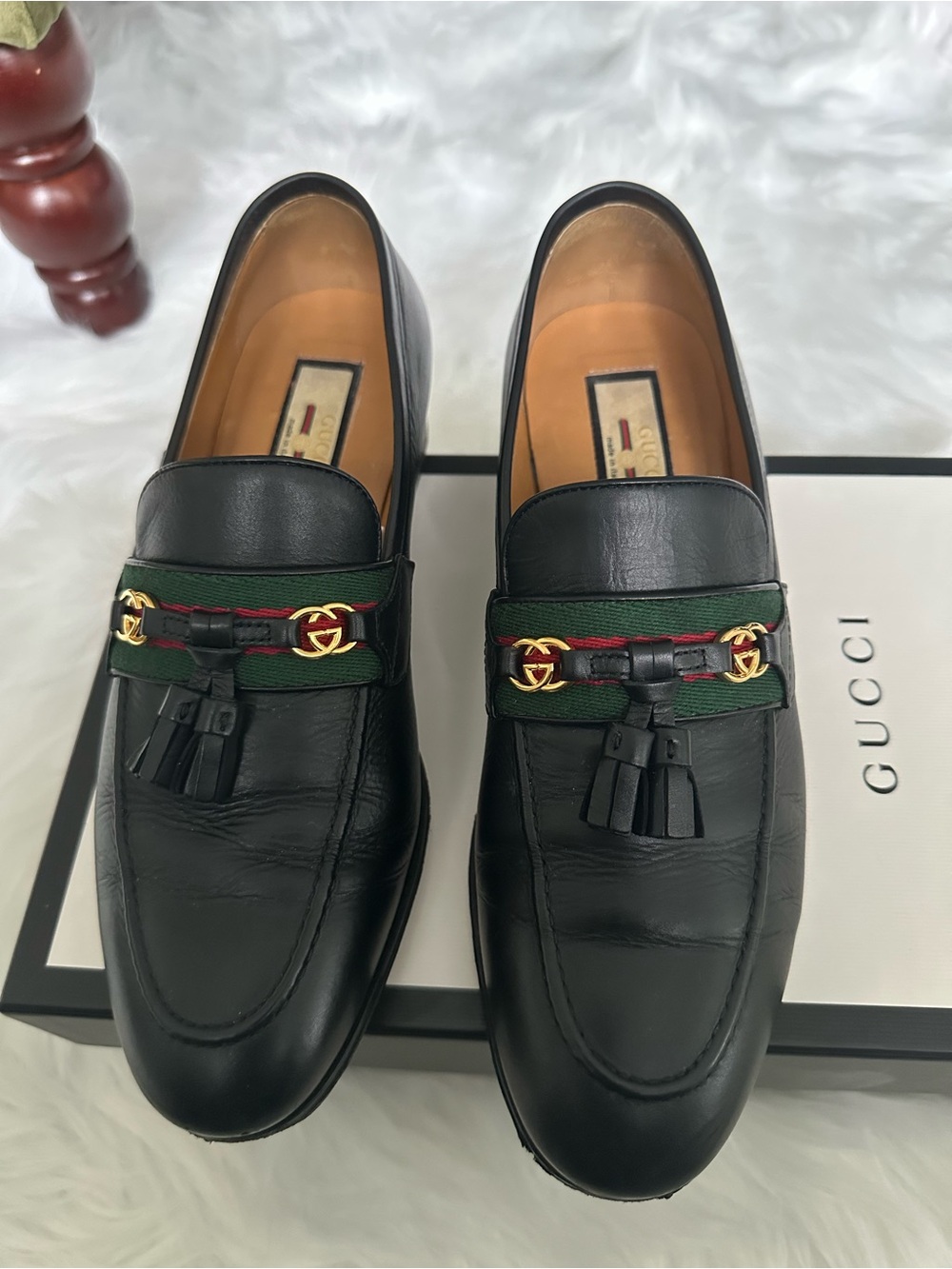 Women Gucci Black Leather Tassel Loafers with Green and Red Webbing